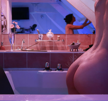 yulladao sexy pornstar galleries