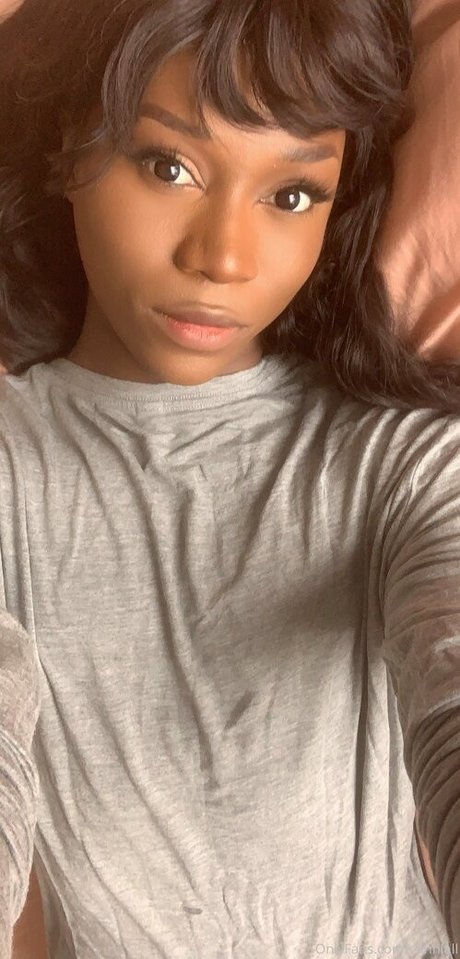 Vanniall best actress pictures