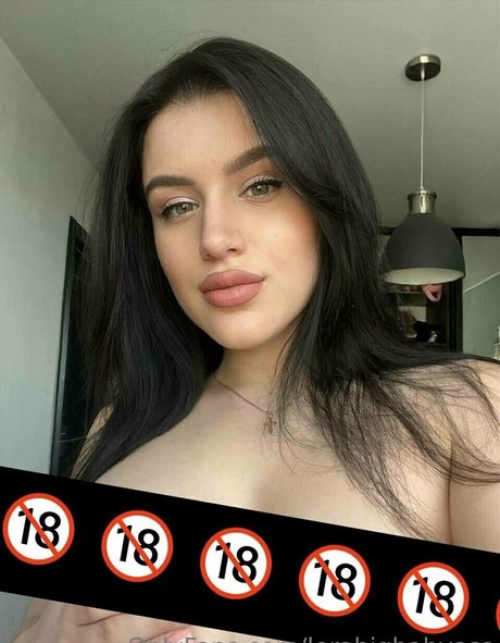 lerabigbabyass model adult pictures