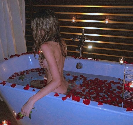 Xtracloudy art model galleries