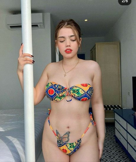 mother daughter onlyfans top photo