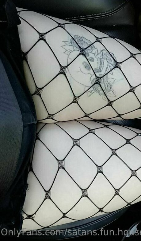 satans fun house pornstar xxx pic