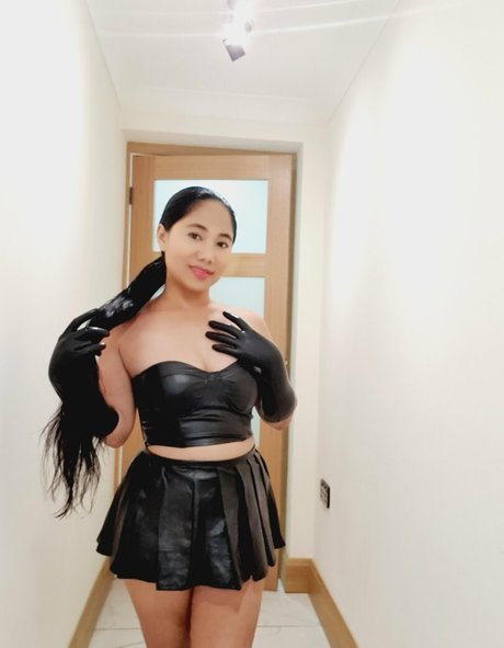 teen feet onlyfans erotic picture