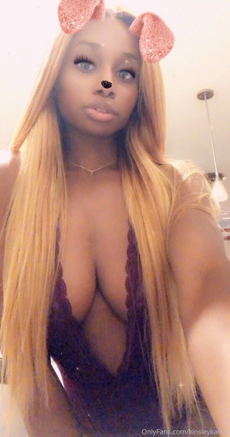 kinsleykarter sexy actress pic