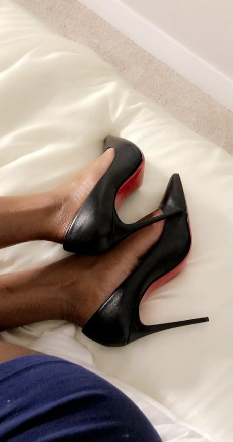 kinsleykarter star erotic archive