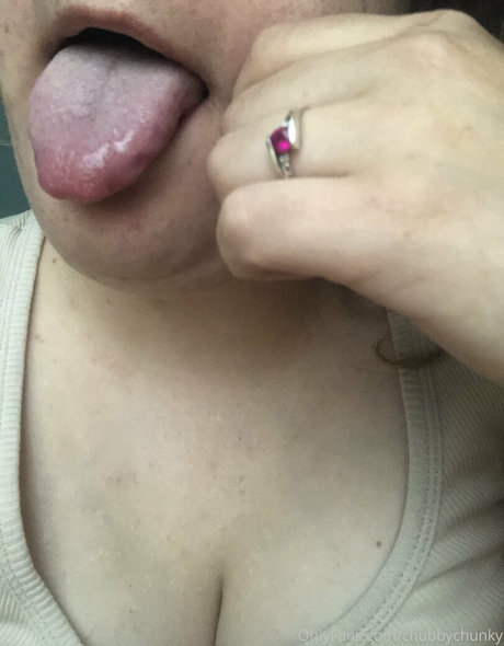 chubbychunky erotic actress pics