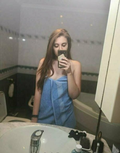 onfiretamii top profile image