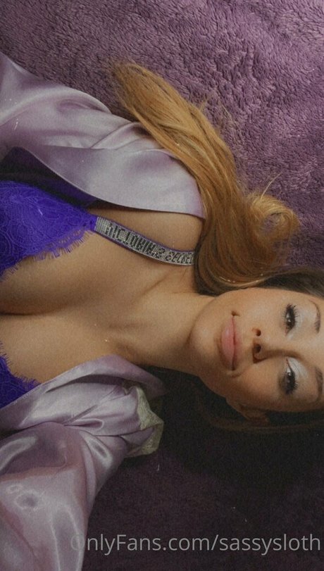 sassysloth model free pictures