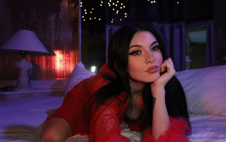 leahjamesxo profile image