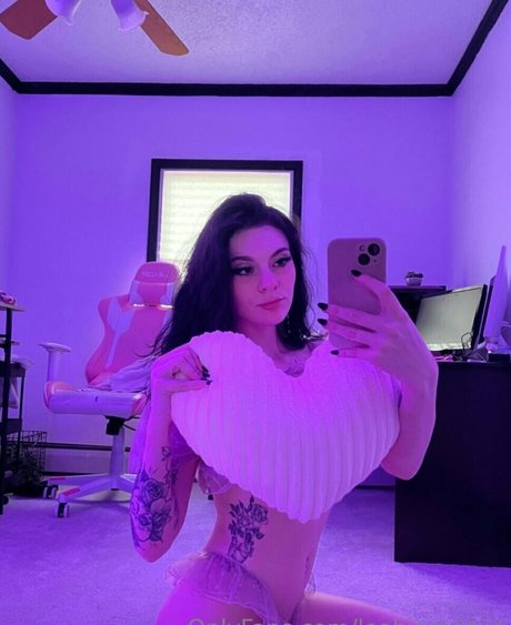 leahjamesxo hd pornstar gallery