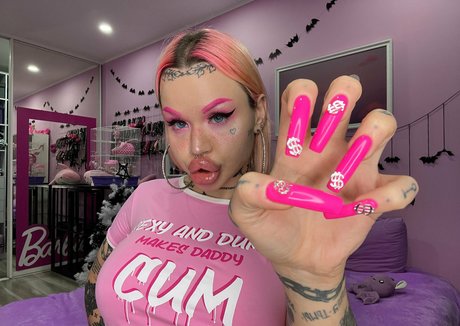 Nasty bimbo high quality model img