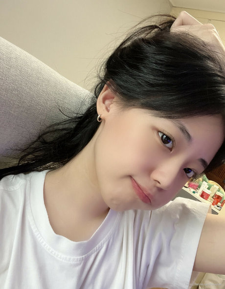 hinachan01 xxx actress img