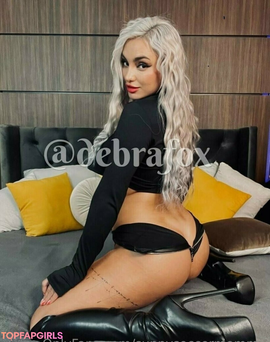 lesbian fisting onlyfans hot nude img