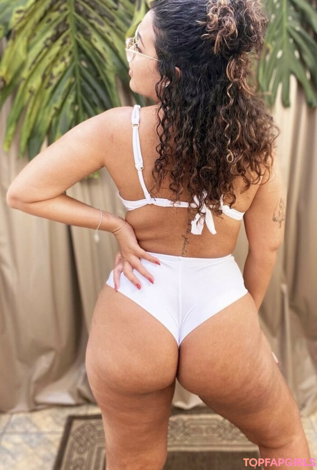 Gabi Anuel naked star pictures
