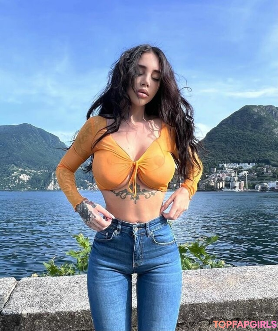 Alexis Mucci star naked image