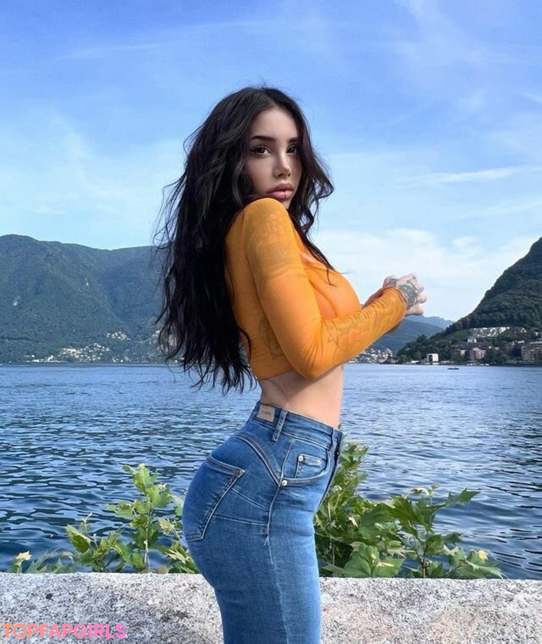 Alexis Mucci pretty star photo