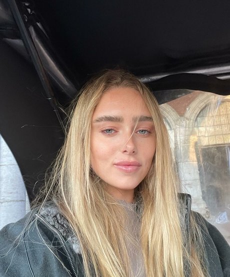 busty teen onlyfans free xxx pictures