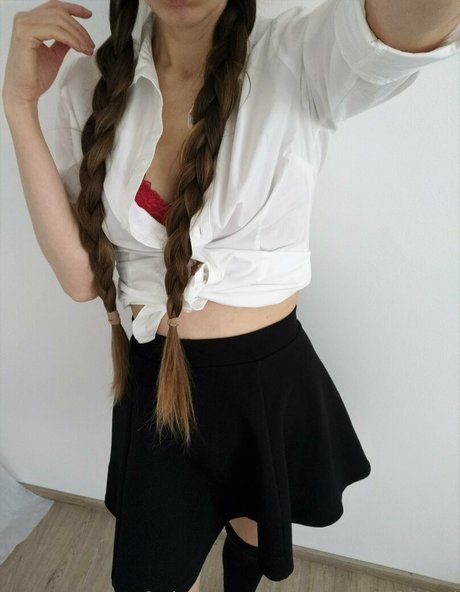 hottest midget onlyfans top photos