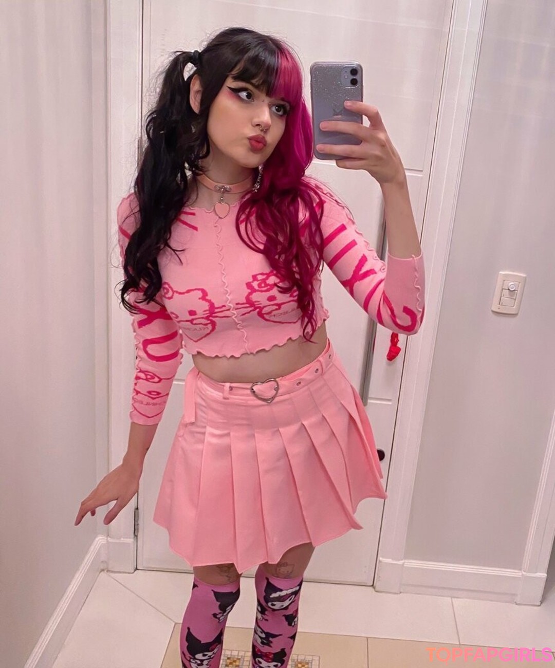 Cherry Bella model beautiful image