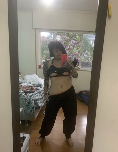 julh4 free adult model photos