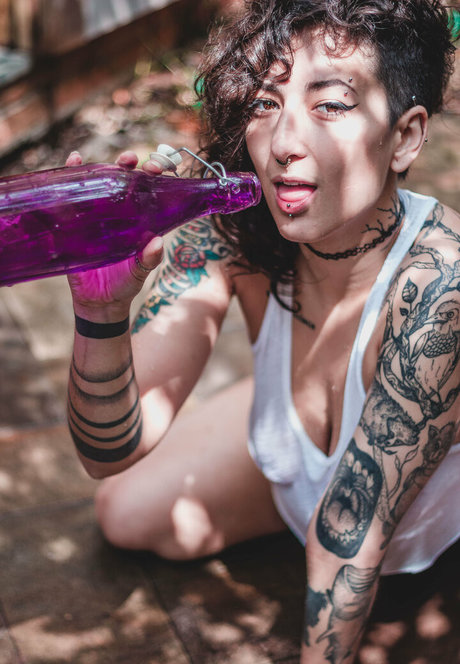 julh4 free pornstar naked images