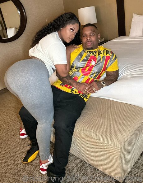 dripping pussy onlyfans hot sexy picture