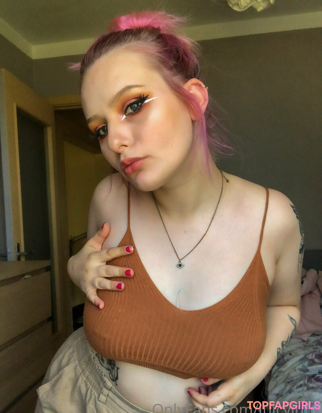 anime babe onlyfans sexy nudes pictures