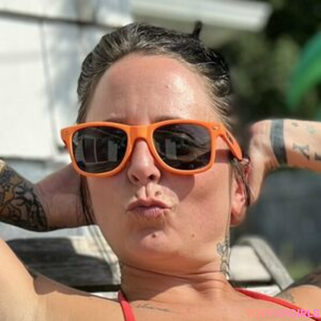 JillSixx model pornographic gallery