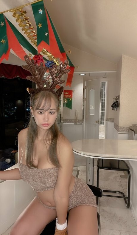 Naomiiichannel sexy star picture