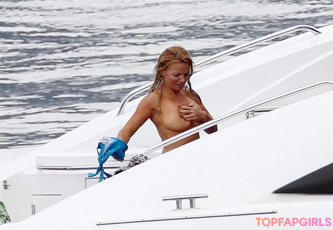 Geri Halliwell erotic pornstar photo