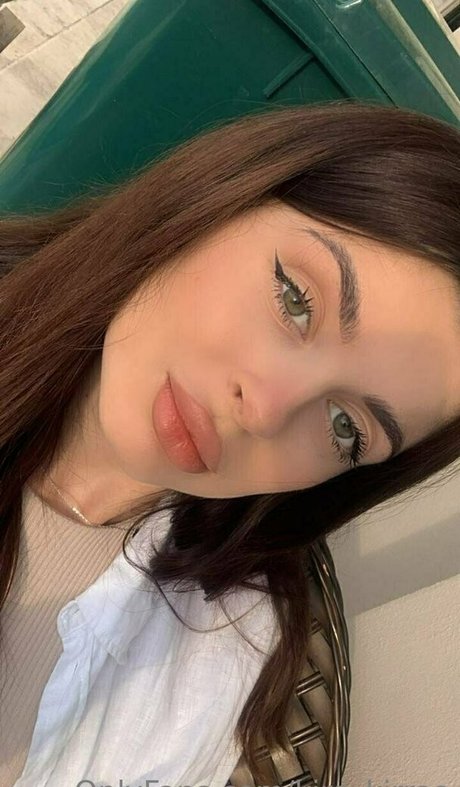 kira kirraa pornstar free pics