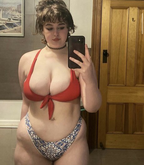 milabloomoo sexy pornstar pictures