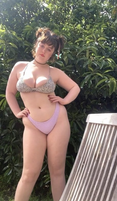 milabloomoo xxx pornstar images