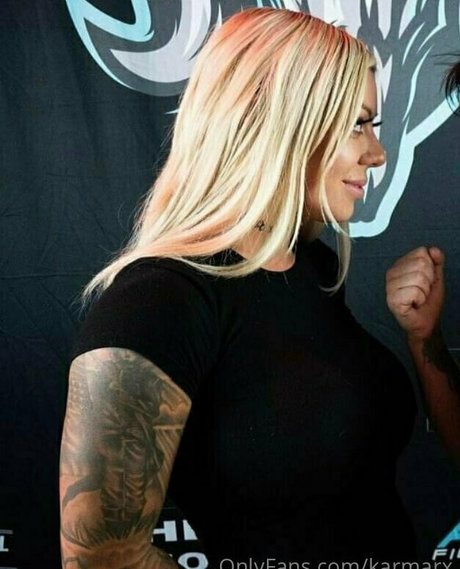 skinny big tits onlyfans xxx images