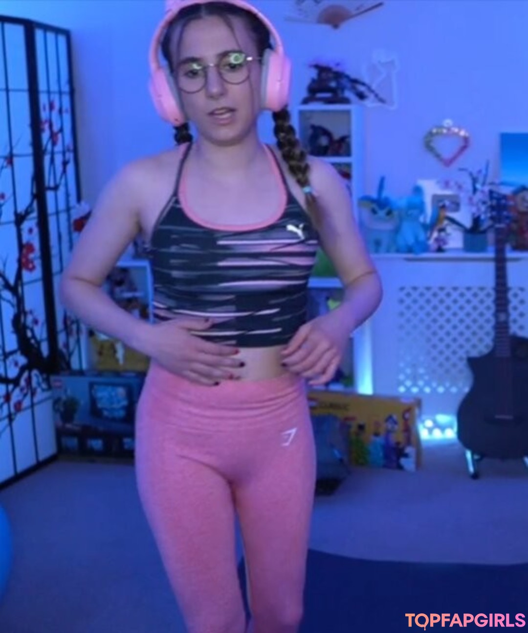 Millie Mossiae star nude photos