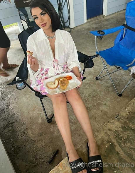 sheismichaela star art pictures