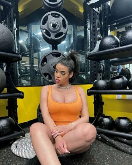 sheismichaela hot model pictures