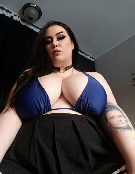 nixinthi erotic actress gallery