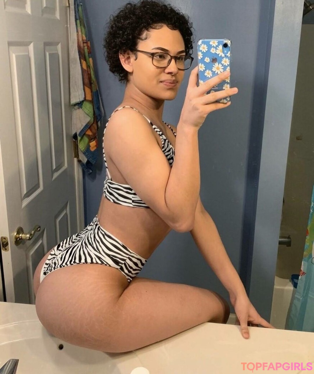 Thick Diamond pretty star photo