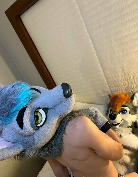 naughty wolves high quality actress pictures