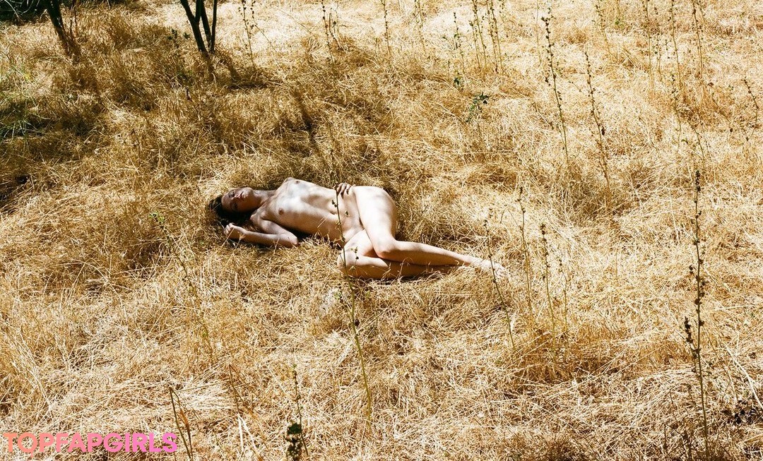 Maggie White model nudes galleries