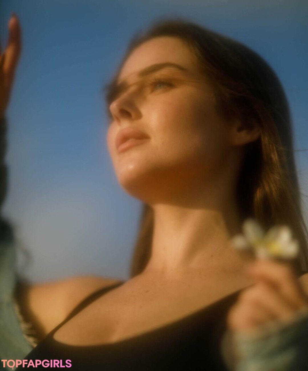 Effy Palarya star nice pic