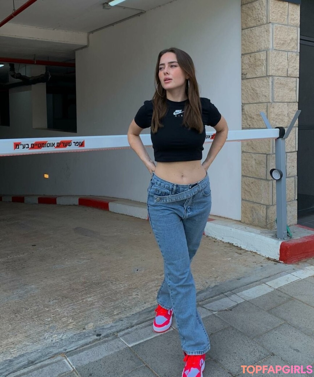 Effy Palarya pretty star archive