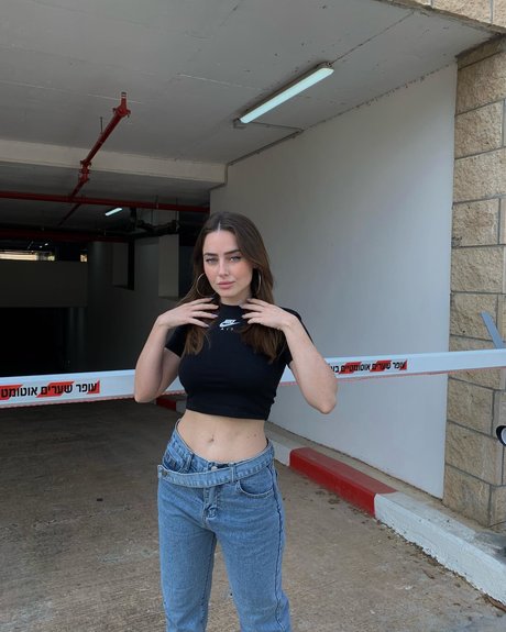 busty onlyfans hot porn images