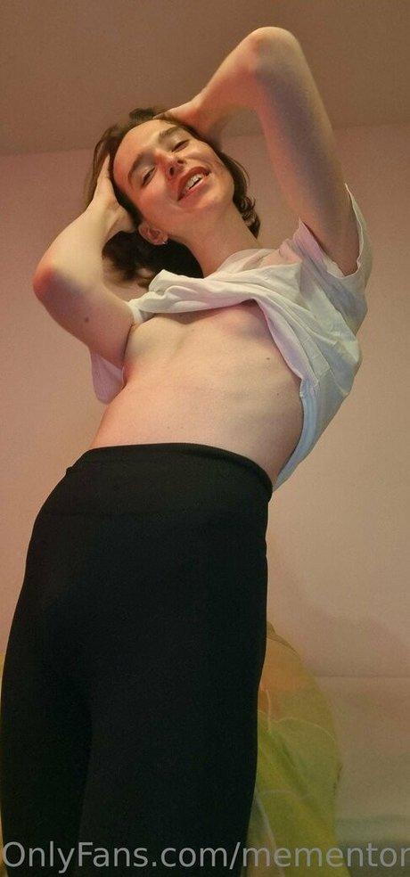 mementomarly model erotic pictures