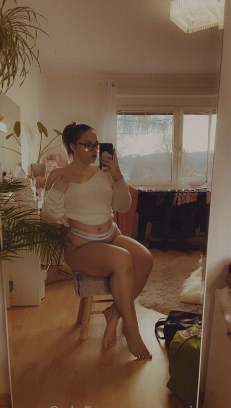 vani vaa sexy model pic