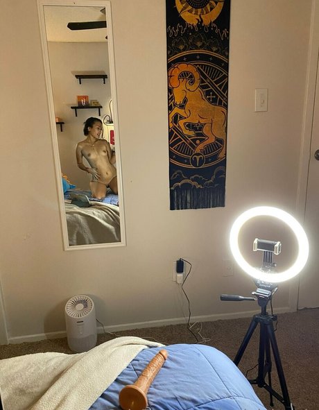 sucking big cock onlyfans hd pic