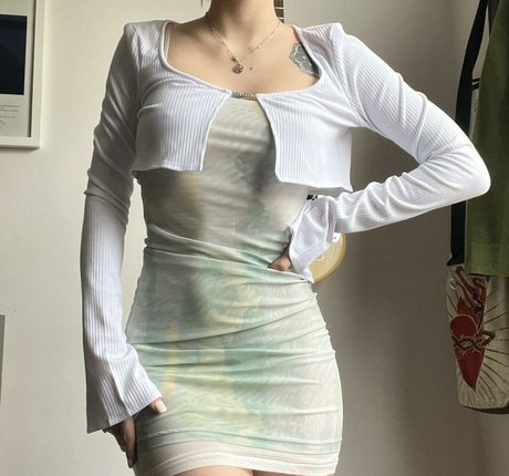 Kailee Morgue star high quality image