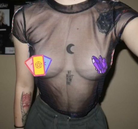 Kailee Morgue star pornographic pic