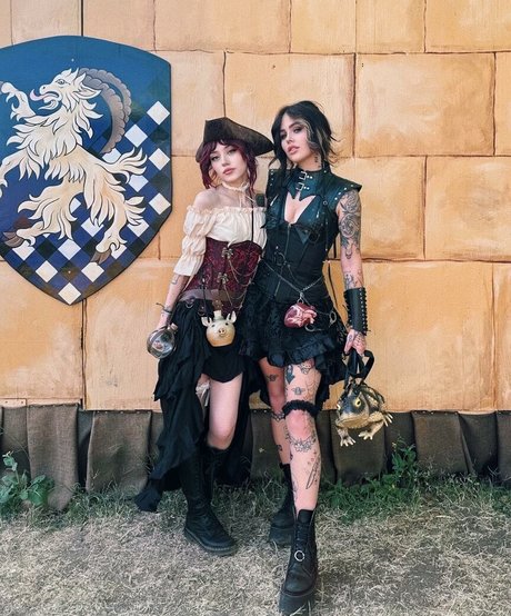 Kailee Morgue naked actress gallery